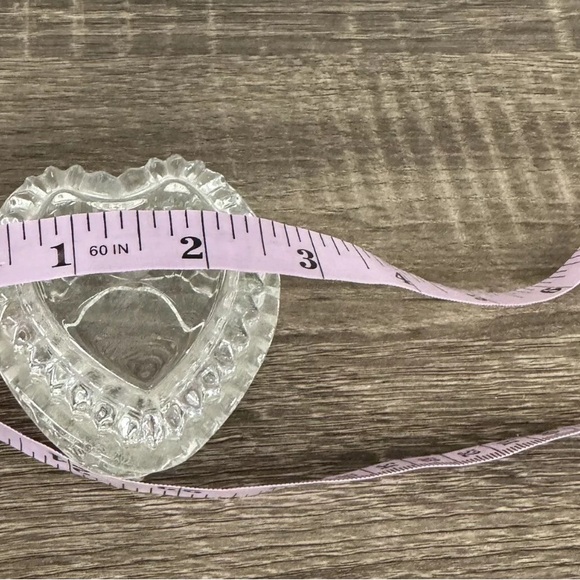 Vintage HOMCO Trinket Jewelry Box Heart-Shaped Cut Glass With Lid Romantic - Picture 11 of 12